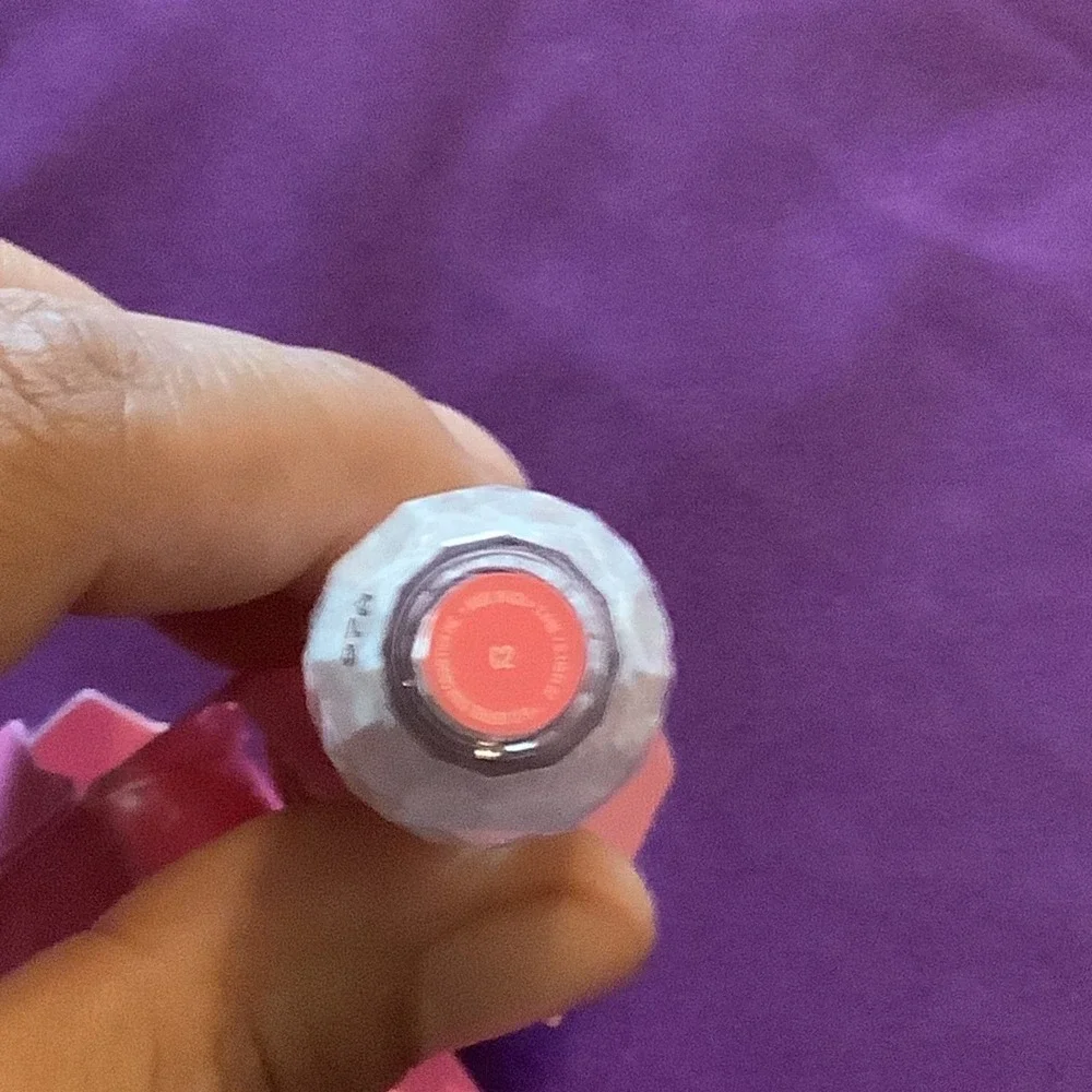 Jeffree Star c2 concealer